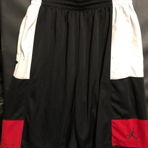 Men’s 2x Jordan shorts